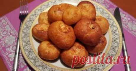 Картофельно-сырные шарики Автор рецепта ღ♥ღАленаღ♥ღ Картофельно-сырные шарики - пошаговый рецепт с фото. Что может понравиться и взрослым и детям? Конечно же сырные шарики! Это блюдо приготовлено по рецепту известного ютубера Славного друже Обломова. Получилось нереально вкусно! Хрустящая корочка и невероятно нежная начинка с расплавленным...