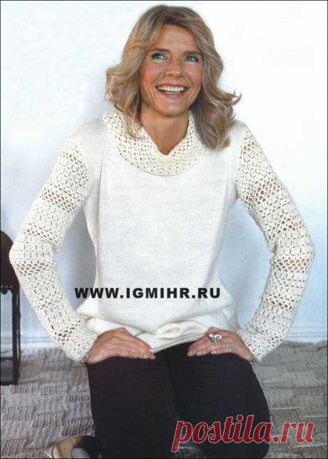 Белый пуловер с ажурными рукавами, от финских дизайнеров. Спицы и Крючок.