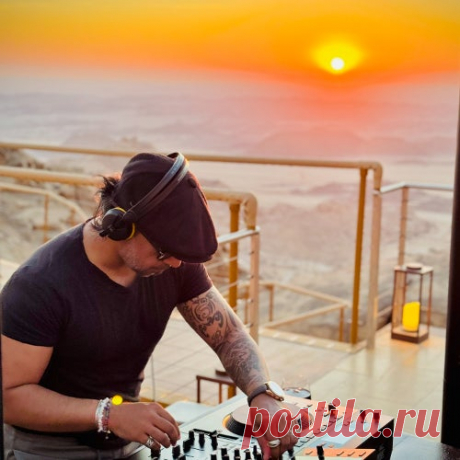 Aneesh Gera 'Sunsets On JUPITER' chart » MinimalFreaks.co