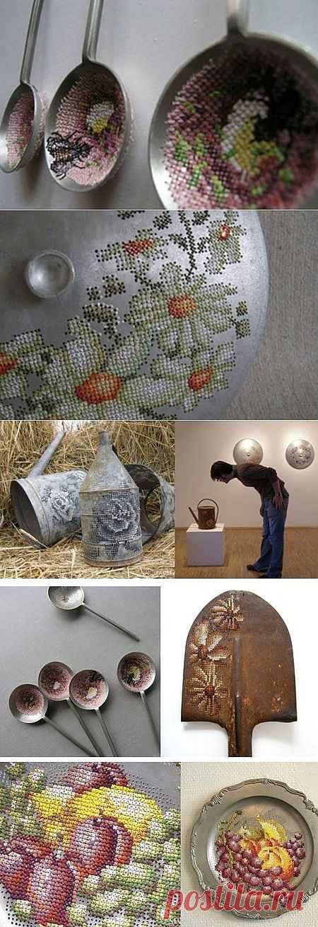 Работая иглой по металлу, Severija Incirauskaite-Kriauneviciene использует традиционную технику вышивания крестиком, тем самым она хочет поднять заинтересованность и вернуть популярность такого забытого искусства, как вышивка.