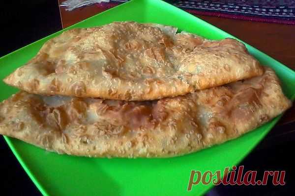 Ну о-очень вкусные чебуреки! "Чебуреки с мясом по-домашнему" Рецепт на сайте...