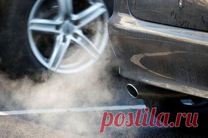 В Британии начали брать дополнительную плату за загрязнение воздуха. В Оксфорде появилась первая полностью свободная от выбросов углекислого газа (CO2) зона в Британии, за загрязнение воздуха в которой практически всем автомобилистам придется платить. С 28 февраля плата будет взиматься со всех водителей машин на бензиновых, дизельных, а также гибридных двигателях.