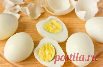 Как правильно варить куриные яйца, чтобы они легко чистились - Круг знаний