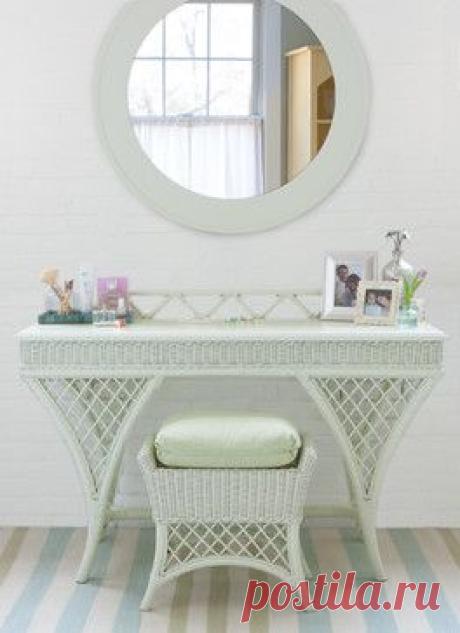 (3) Furniture Matters: The Vanity or Dressing Table