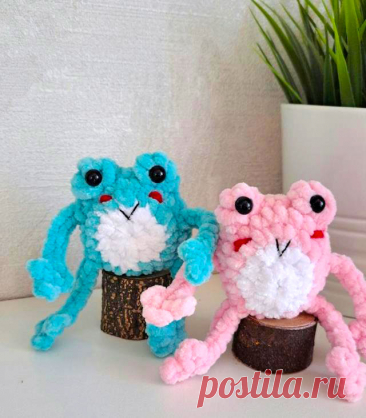 PDF Жабик крючком. FREE crochet pattern; Аmigurumi toy patterns. Амигуруми схемы и описания на русском. Вязаные игрушки и поделки своими руками #amimore - маленький лягушонок из плюшевой пряжи, плюшевая жабка, лягушка, жаба.