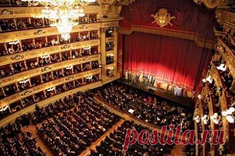 Театр "La Scala" - храм искусства, сердце Милана (Италия).