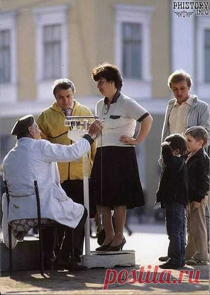 Контроль за весом на Приморском бульваре возле памятника Дюку де Ришелье / История цивилизаций!