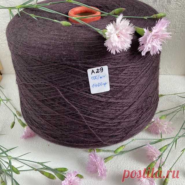 Photo by Пряжа и Спицы on May 24, 2021. May be an image of flower.