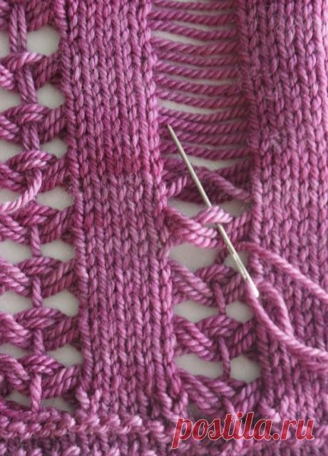 Ажурная дорожка из спущенных петель при помощи иглы.