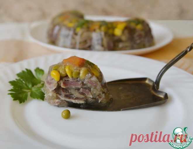Заливное из куриных желудков