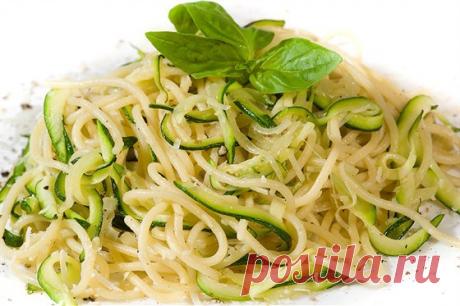 Паста с кабачками (по-итальянски, сыроедческая): рецепты