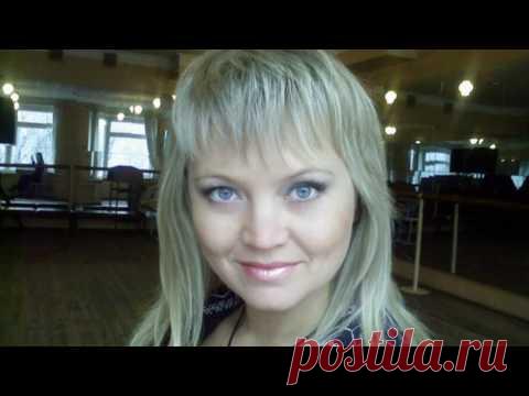 Песни Владимира Сидорова в исполнении Людмилы Балапановой.  1. Гимн Фершампенуаза. (0:05)  2. Песня о смехе из мюзикла "Проданный смех". (3:06)  3. Счастливые дети живут на планете. Из мюзикла "Проданный смех". (6:15)  4. Заигралась. (7:36) 5. Не ангел. (10:39) 6. Имя твоё. (13:30) 7. Начнём сначала. (16:06)  8. Любовь до утра. (20:16) Магнитогорск. 2006-2016.