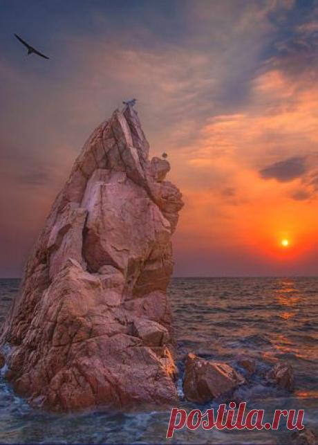 Enantiodromija | enantiodromija: Fairy Rock by c1113