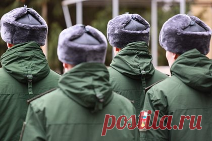 «Калашников» начал поставки поглощающей ИК-лучи формы. Компания «Триада-ТКО» начала поставки обновленных всесезонных комплектов полевого обмундирования (ВКПО 3.0) с верхней частью из ткани, поглощающей инфракрасные лучи, сообщили в концерне «Калашников». Куртки и брюки костюмов изготовили из износостойких материалов. Об этом сообщает ТАСС.