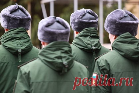 «Калашников» начал поставки поглощающей ИК-лучи формы. Компания «Триада-ТКО» начала поставки обновленных всесезонных комплектов полевого обмундирования (ВКПО 3.0) с верхней частью из ткани, поглощающей инфракрасные лучи, сообщили в концерне «Калашников». Куртки и брюки костюмов изготовили из износостойких материалов. Об этом сообщает ТАСС.