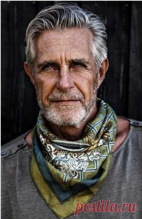 10 рецептов от страха старости ; не унывать,заниматься спортом,найти себе увлечения....