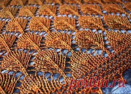 Шаль спицами узором Листья