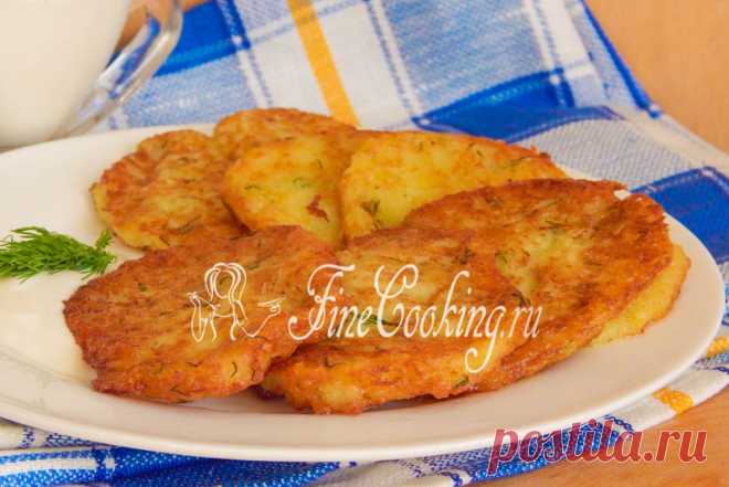 Картофельные оладьи с кабачком Сегодняшний рецепт вкусного овощного блюда оценят любители драников и кабачков.