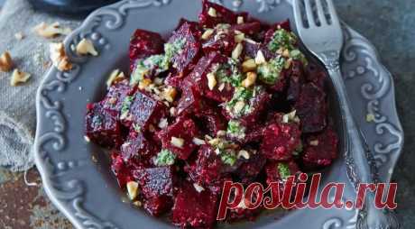 Салат из свеклы с грецкими орехами, пошаговый рецепт с фото на 456 ккал Салат из свеклы с грецкими орехами. Вкусный рецепт приготовления с пошаговым описанием, фото и отзывами. Удобный поиск рецептов и кулинарное вдохновение на Gastronom.ru