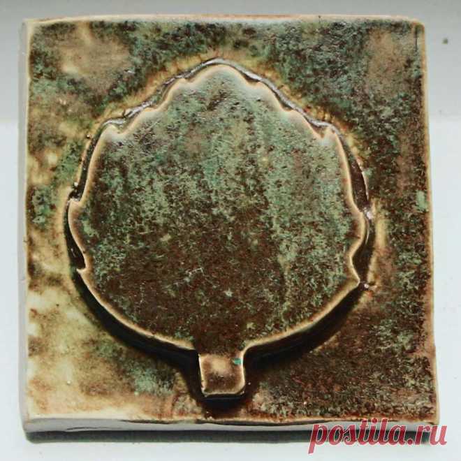 Публикация Artichoke в Instagram • Ноя 23, 2017 at 9:38 UTC 44 отметок «Нравится», 4 комментариев — Artichoke (@artichoke_glaze) в Instagram: «Эксперименты с глазу­рью KGE-144 «Резеда» у нас пока не сложи­лись.  На пробнике у произв­одителя…»