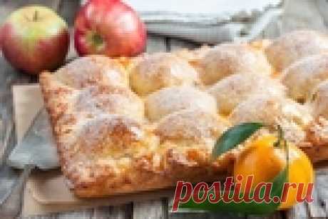 Пирог из творожного теста с яблоками