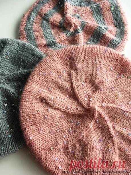 Вяжем берет «с блеском» — простой, без всяких ухищрений, а на макушке маленький хвостик