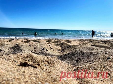 В Турцию лететь не хотела, долго упиралась — в итоге все сыты, довольны и веселы. Отзыв туриста  про отель. Турция: отель Club Magic Life Kiris World. Отзывы туристов об отдыхе в Турции. В прошлом году мы с мужем купили путевку на двоих в этот отель. Когда мы прилетели, то были в шоке от того, что в отеле было всего 3 русских семьи — наши друзья и еще одна пара из Питера. Все остальные — турки, а также англичане, французы, бельгийцы и другие. Поселились мы в номере на шестом этаже, все было от…