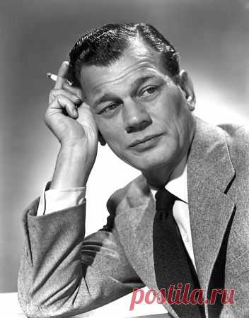 Джозеф Коттен (Joseph Cotten)
-  15 мая, 1905
