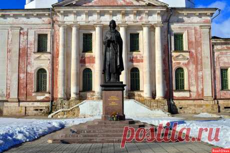 Фото: Памятник княгини Анне Кашинской. Николай Попов. Город - Фото и фотограф на Расфокусе.
