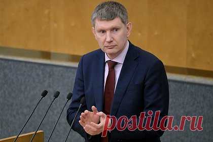 Россиянам назвали негативные последствия высокой ключевой ставки. Высокая ключевая ставка в дальнейшем может привести экономику России к снижению инвестиционного кредитования, считает глава Минэкономразвития Максим Решетников. По его словам, исходя из имеющихся сейчас ставок, «серьезные инвестиционные проекты профинансированы быть не могут».