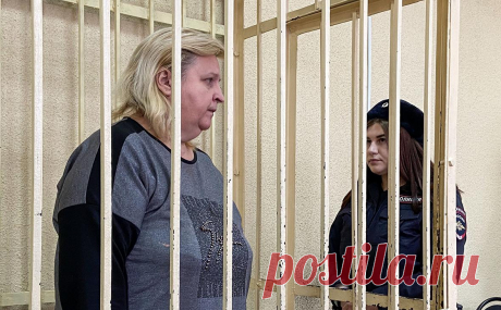 Суд в Брянске отменил домашний арест для завхоза школы, где была стрельба. Суд освободил завхоза брянской гимназии № 5 Ларису Католикову из-под домашнего ареста, заменив меру пресечения запретом определенных действий.