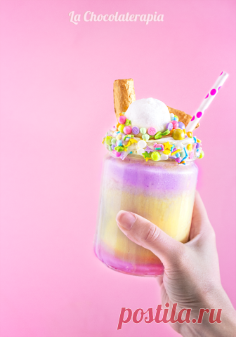 Бял Шоколад Еднорог Smoothie - Шоколадоза