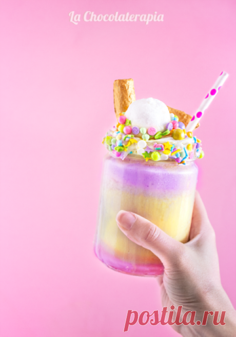 Бял Шоколад Еднорог Smoothie - Шоколадоза