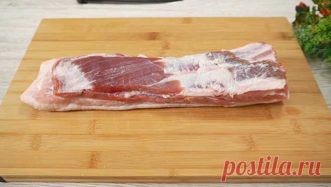 Это вкусное мясное блюдо, которое готовится быстро и просто. Свиная грудинка, жареная на сковороде. | Еда без повода | Дзен
