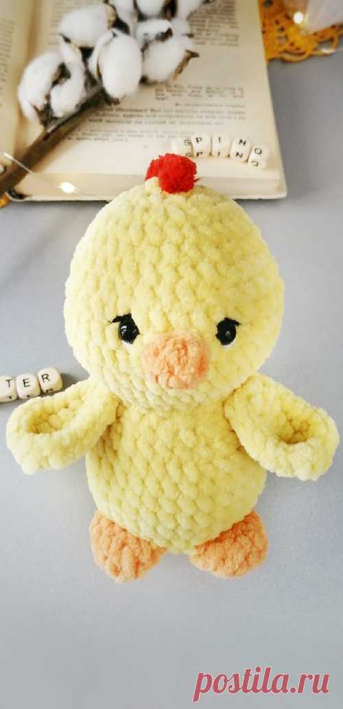 PDF Цыплёнок Пи крючком. FREE crochet pattern; Аmigurumi bird patterns. Амигуруми схемы и описания на русском. Вязаные игрушки и поделки своими руками #amimore - маленький цыпленок к Пасхе, плюшевые цыплята, пасхальный цыплёнок из плюшевой пряжи.