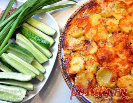 Мясо с картошкой под сыром. Ингредиенты: мясо, картофель, лук репчатый | Официальный сайт кулинарных рецептов Юлии Высоцкой
