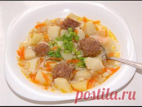 Мясной суп с фрикадельками и перловкой в мультиварке Редмонд
