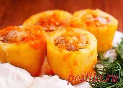 Фаршированная картошка в томатном соусе