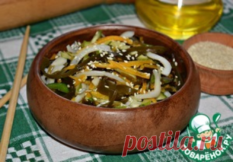 Салат из морской капусты с кальмарами - кулинарный рецепт