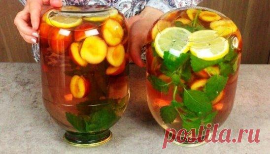 Сливовый мохито и фанта: компот из сливы на зиму. Закрываю каждый год: простой и вкусный рецепт
Компоты из сливы многие не любят из-за необходимости добавлять много сахара. Предлагаю вам попробовать мой рецепт изумительного напитка, который больше похож на оригинальный коктейль, а не просто на компо
Для приготовления вам потребуются такие ингредиенты:
сливы, 600 г;
лимон, четверть или апельсин, половина;
сахар, 300 г;
мята, 2 веточки
Процесс приготовления
Сливы промываем, ...