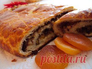 Пирог с курагой, маком и орехами по мотивом братиславского рулета. Рецепт c фото от lillit1 21 октября 2009 на koolinar.ru