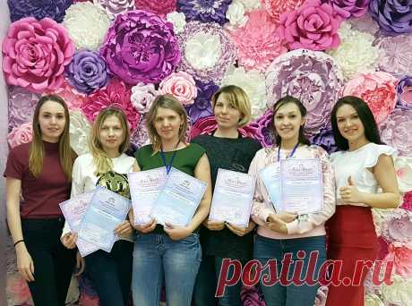 Работа в Академии кипит, и всё больше молодых мастеров выходят от нас готовыми на 200% к летнему сезону! Кстати, он уже не за горами! 😉 поздравляем девочек с приобретением новой профессии, желаем терпения и всегда идти только вперед! А вот и имена наших мастериц 😊