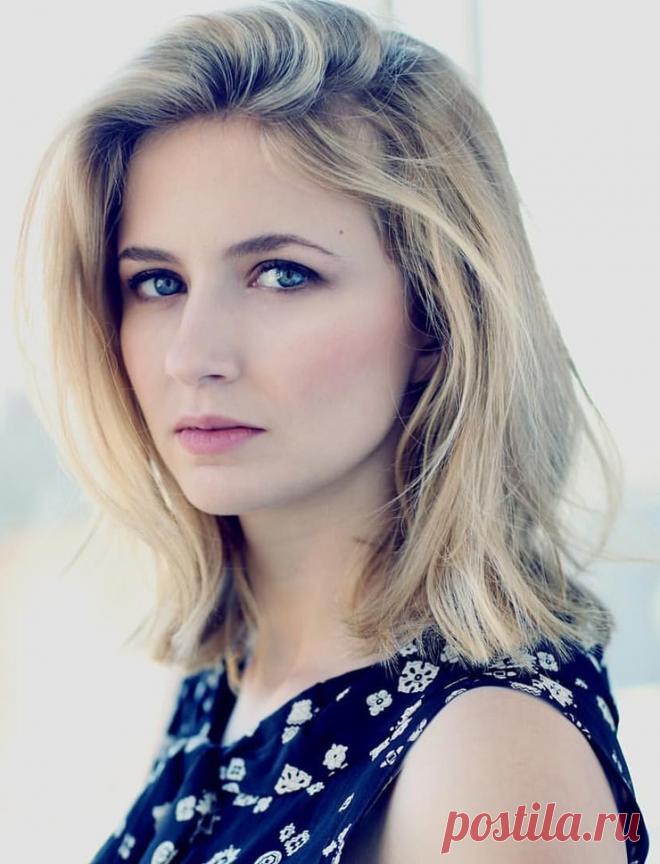 Элиза Беннетт, 17 марта, 1992