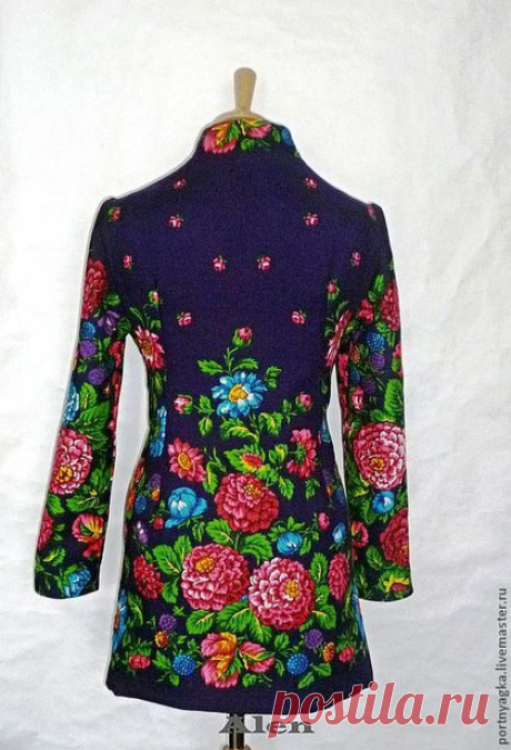 Купить Казакин Сургутяночка из ППП - цветочный, павловопосадский платок, пальто из платка, женское пальто