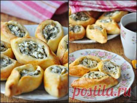 Погача (восточные пирожки) с сыром Фета.