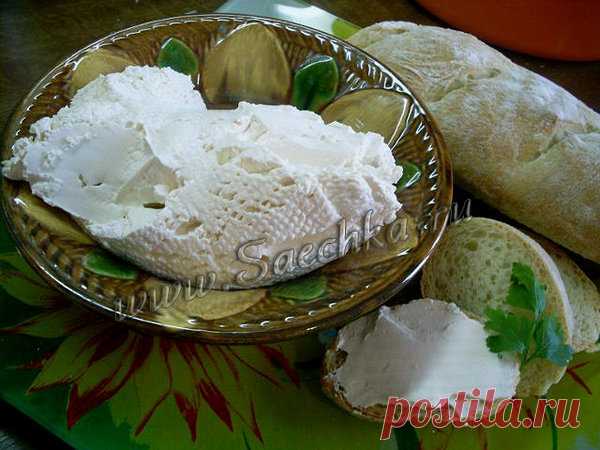 Домашний сыр из кефира и ряженки | Рецепты на Saechka.Ru | Яндекс Дзен