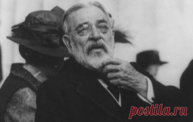 Сын 16-ого американского президента Авраама Линкольна Роберт стал самым настоящим предвестником смерти для президентов США. Он был свидетелем убийства собственного отца, а после Джеймса Гарфилда. Затем Линкольн-младший на время ушел из политики, но, как только он вернулся, на его глазах был застрелен Уильям Мак-Кинли.