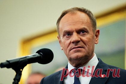 Премьер Польши посетит Украину в ближайшие дни. Премьер-министр Польши Дональд Туск сообщил о намерении в ближайшие дни посетить Украину. Туск перед визитом планирует обсудить характер миссии с президентом Польши Анджеем Дудой. По словам премьера, он рассчитывает, чтобы польские власти в целом будут действовать солидарно в вопросах, связанных с Киевом.