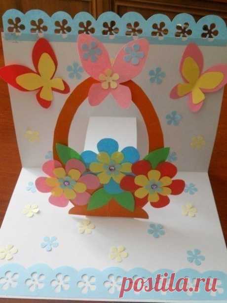 Объёмная корзинка с цветами