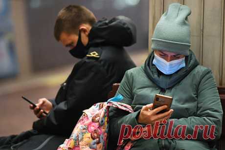Сообщения о новом виде мошенничества в России оказались недостоверными. Сообщения о том, что в России распространился новый вид телефонного мошенничества, жертвами которого стали уже многие жители страны, оказались недостоверными. Отмечалось, что россияне якобы стали получать на мобильные телефоны звонки от мошенников, в ходе которых их устройства блокировались и взламывались.